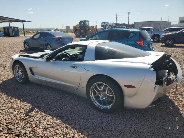 1G1YY22G825108527 - 2002 CHEVROLET CORVETTE SILVER photo 2