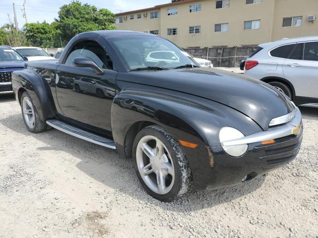 1GCES14P64B107626 - 2004 CHEVROLET SSR 黑色 照片 4