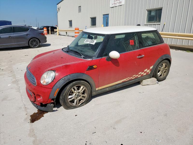 2013 MINI COOPER, 