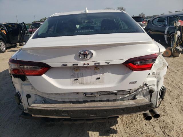 4T1S11AK0PU785937 - 2023 TOYOTA CAMRY SE NIGHT SHADE WHITE photo 6