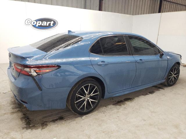 4T1G11AK5PU096613 - 2023 TOYOTA CAMRY SE NIGHT SHADE BLUE photo 3