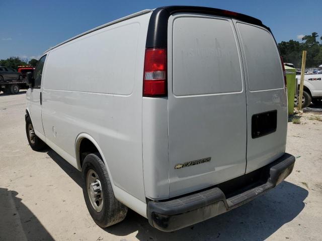 1GCWGAFF0H1145438 - 2017 CHEVROLET EXPRESS G2 WHITE photo 2