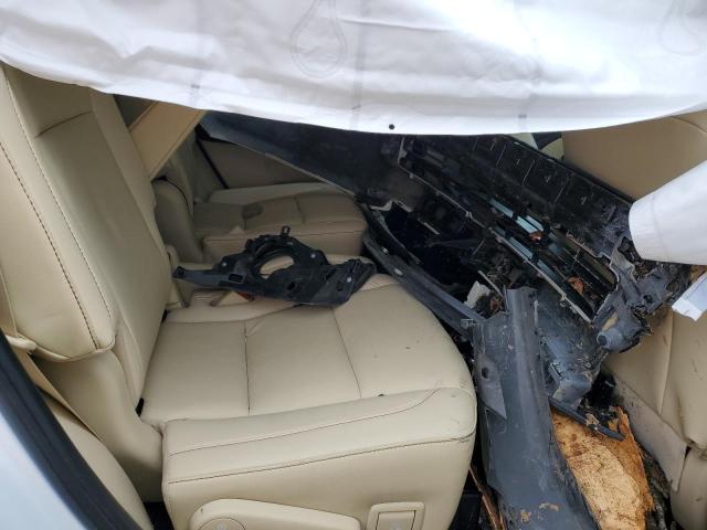 5TDKZRFH5KS553176 - 2019 TOYOTA HIGHLANDER SE WHITE photo 11