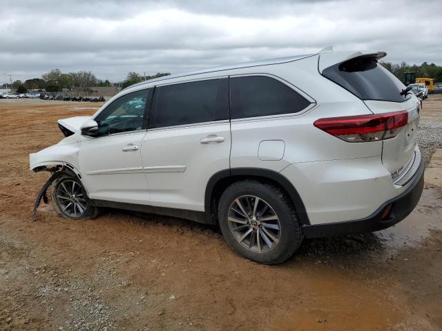 5TDKZRFH5KS553176 - 2019 TOYOTA HIGHLANDER SE WHITE photo 2