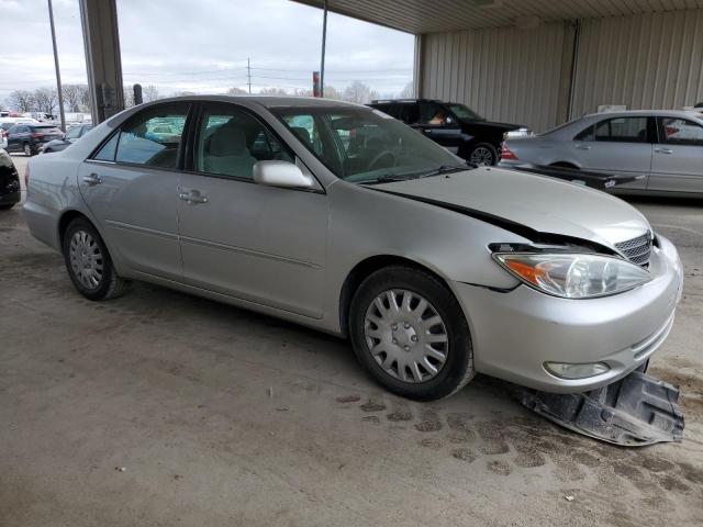 4T1BE32K14U882977 - 2004 TOYOTA CAMRY LE SILVER photo 4