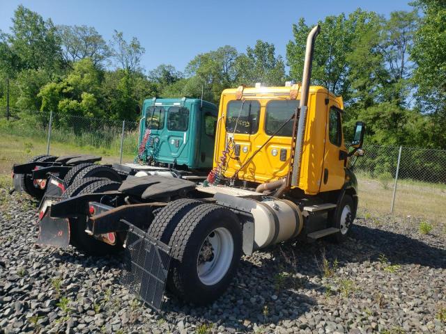 3AKBGADV5ESFX5944 - 2014 FREIGHTLINER CASCADIA 1 YELLOW photo 4