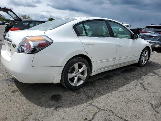 1N4BL21E58N506773 - 2008 NISSAN ALTIMA 3.5SE WHITE photo 3