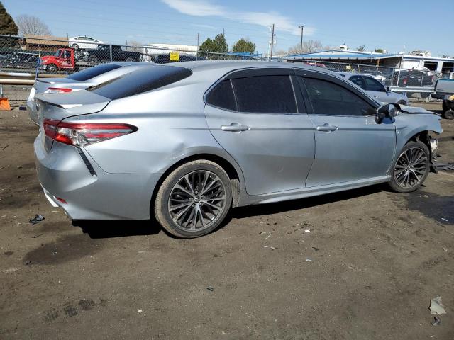 JTNB11HK6J3028365 - 2018 TOYOTA CAMRY L SILVER photo 3