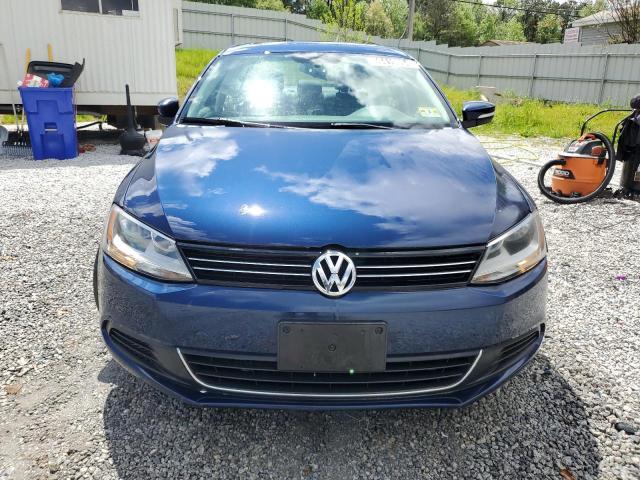 3VWD17AJ5EM399942 - 2014 VOLKSWAGEN JETTA SE BLUE photo 5