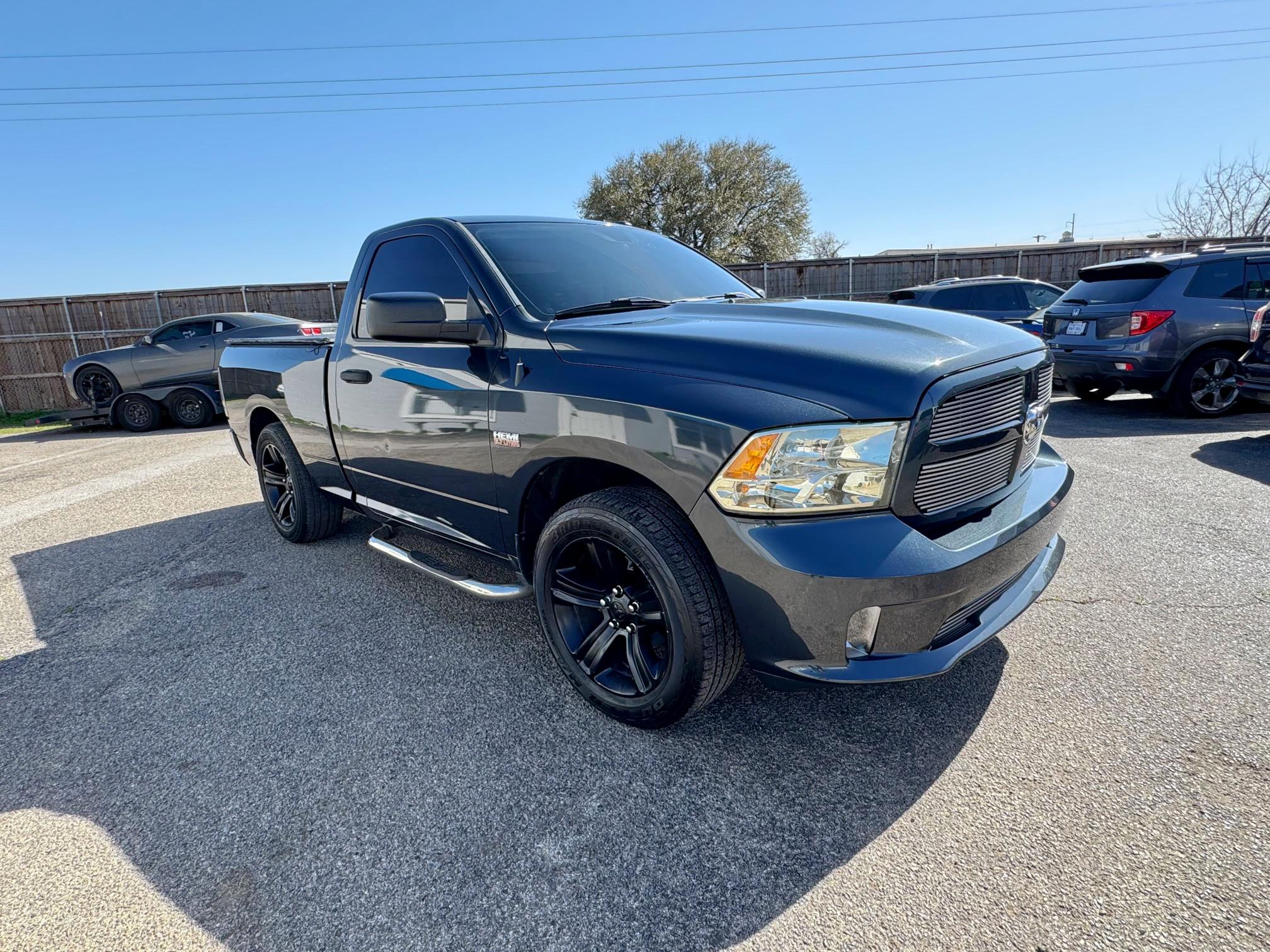 2016 RAM 1500 ST, 
