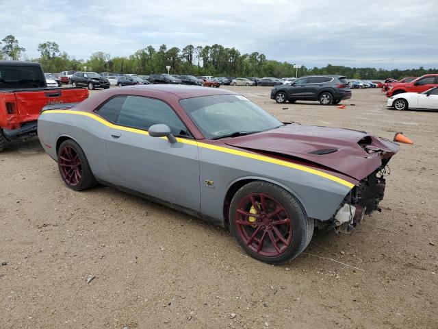 2C3CDZFJ3KH581485 - 2019 DODGE CHALLENGER R/T SCAT PACK YELLOW photo 4