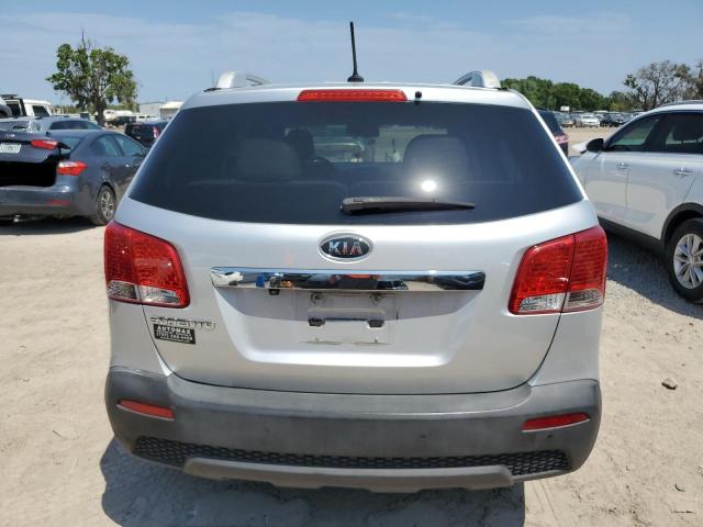 5XYKT4A18BG085410 - 2011 KIA SORENTO BASE SILVER photo 6