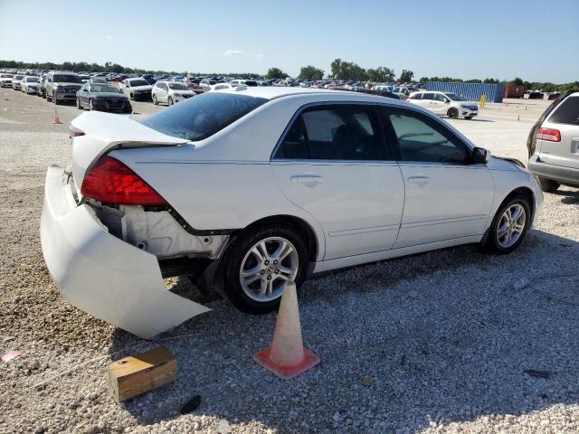 1HGCM56897A148469 - 2007 HONDA ACCORD EX WHITE photo 3