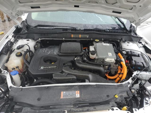 3FA6P0RU8LR139850 - 2020 FORD FUSION TITANIUM WHITE photo 11