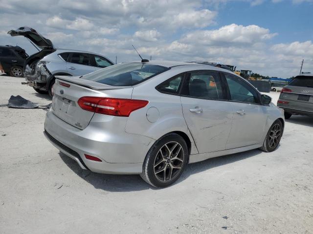 1FADP3F25FL280308 - 2015 FORD FOCUS SE SILVER photo 3