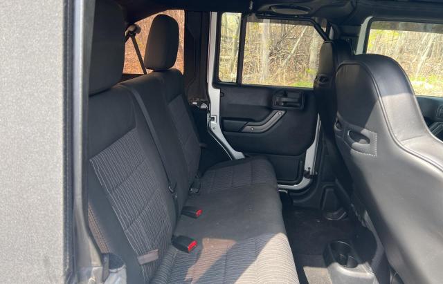 1J4HA3H16BL500982 - 2011 JEEP WRANGLER U SPORT فضي صورة 6