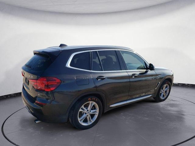 5UXTR9C52JLC83744 - 2018 BMW X3 XDRIVE30I Schwarz Foto 3