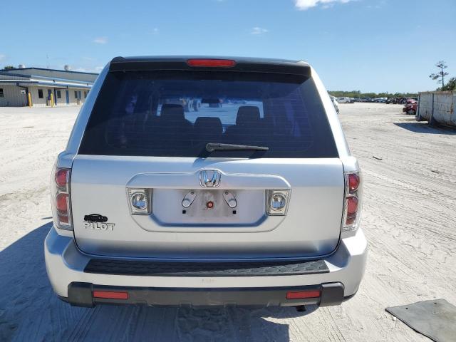 5FNYF28177B046155 - 2007 HONDA PILOT LX SILVER photo 6