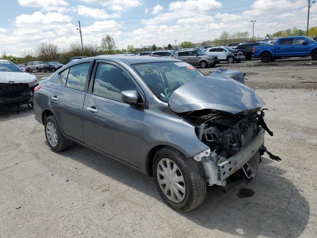 3N1CN7AP9JL869237 - 2018 NISSAN VERSA S GRAY photo 4