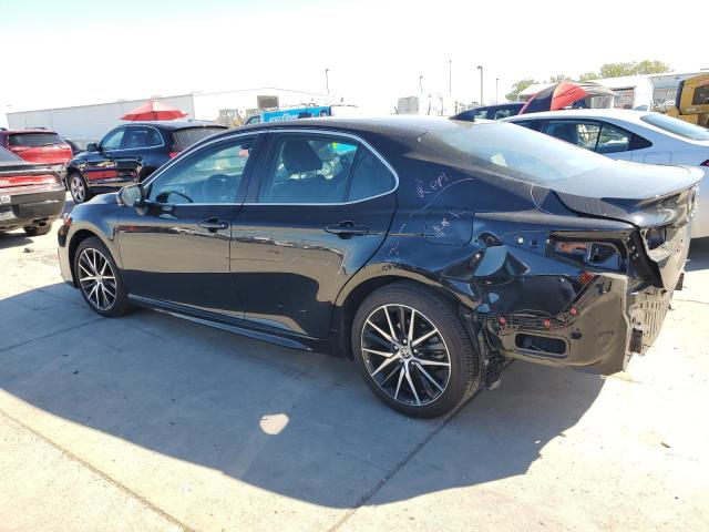 4T1G11AKXPU760260 - 2023 TOYOTA CAMRY SE NIGHT SHADE BLACK photo 2