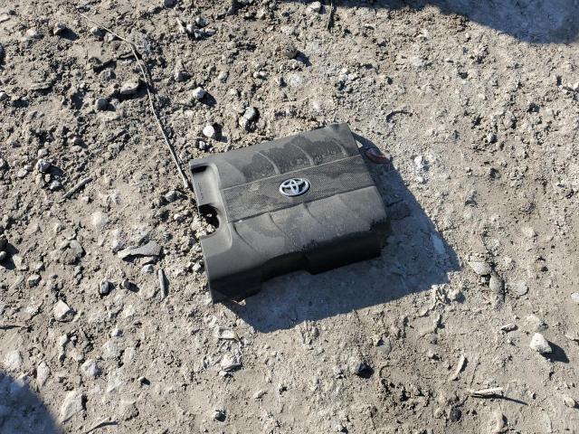 5TDYK3DCXCS278957 - 2012 TOYOTA SIENNA XLE Silber Foto 13