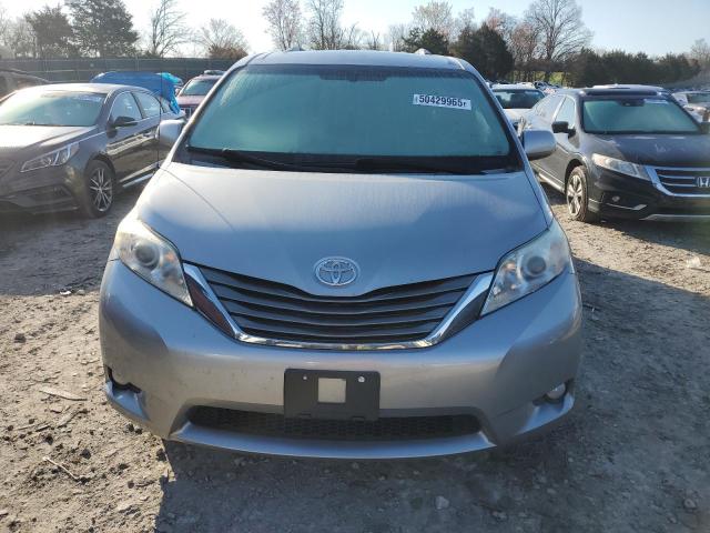 5TDYK3DCXCS278957 - 2012 TOYOTA SIENNA XLE Silber Foto 5