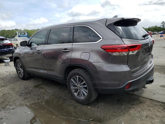 5TDKZRFH4KS327291 - 2019 TOYOTA HIGHLANDER SE GRAY photo 2