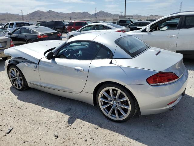 WBALM73559E351193 - 2009 BMW Z4 SDRIVE35I SILVER photo 2
