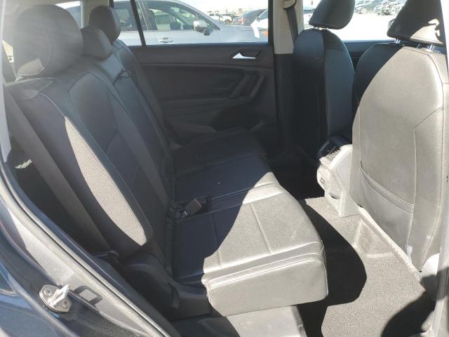 3VV3B7AX4KM143031 - 2019 VOLKSWAGEN TIGUAN SE 灰色 照片 11