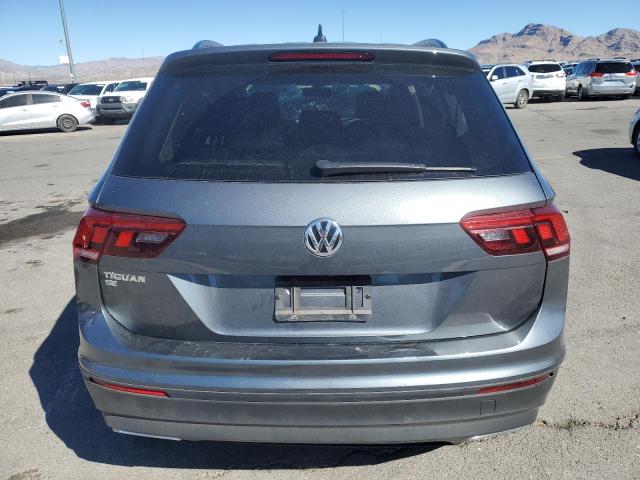 3VV3B7AX4KM143031 - 2019 VOLKSWAGEN TIGUAN SE 灰色 照片 6