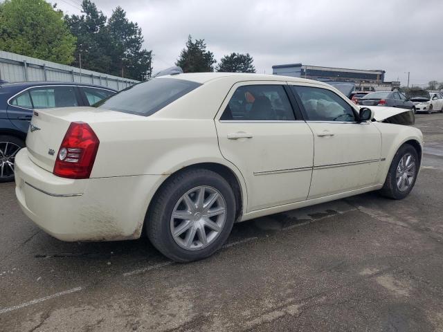 2C3KA53V69H599879 - 2009 CHRYSLER 300 TOURING WHITE photo 3