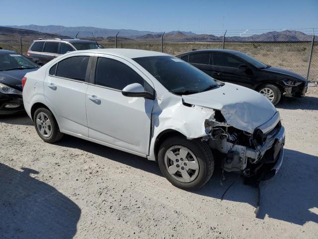 1G1JA5SH8D4201377 - 2013 CHEVROLET SONIC LS WHITE photo 4