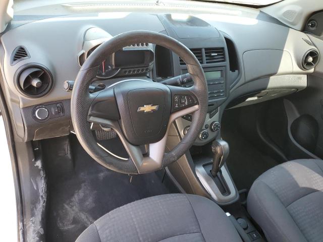 1G1JA5SH8D4201377 - 2013 CHEVROLET SONIC LS WHITE photo 8