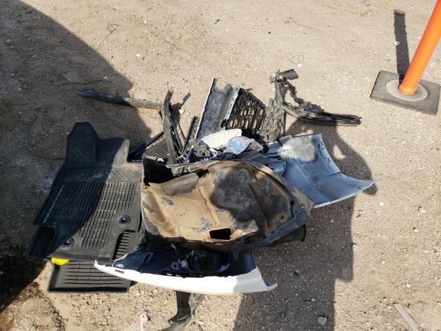 5TDGZRBH1MS062165 - 2021 TOYOTA HIGHLANDER XLE WHITE photo 13