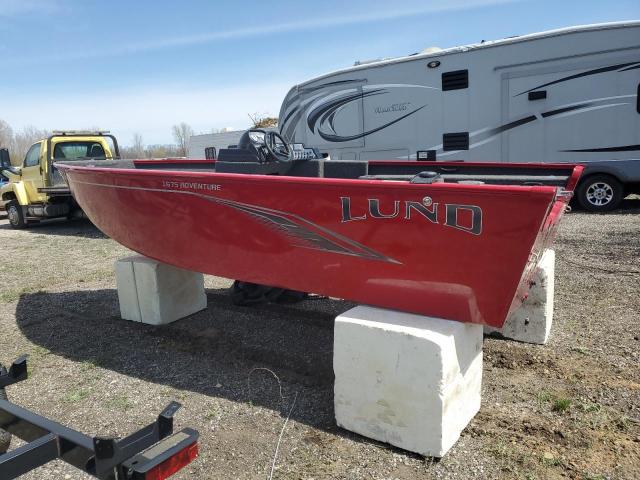 LBBLJ837K122 - 2022 LUND BOAT RED photo 2