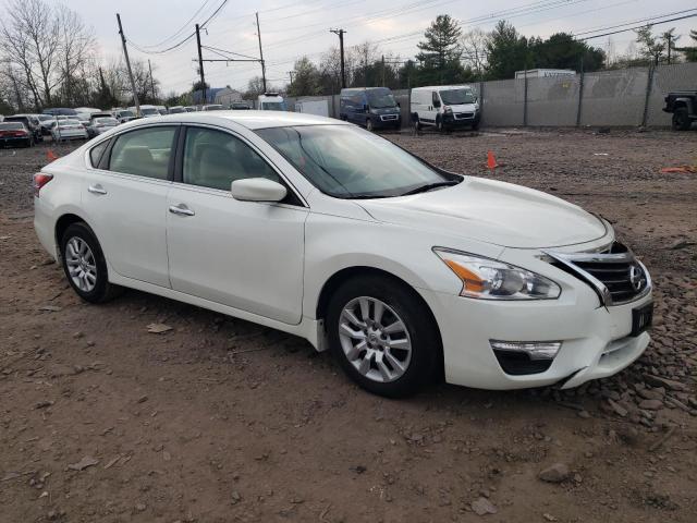 1N4AL3AP3EC143819 - 2014 NISSAN ALTIMA 2.5 WHITE photo 4