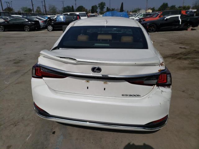 58AD21B11LU007516 - 2020 LEXUS ES 300H WHITE photo 6