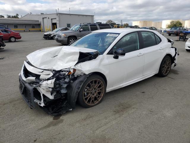 4T1T11AK1RU232477 - 2024 TOYOTA CAMRY SE NIGHT SHADE WHITE photo 1