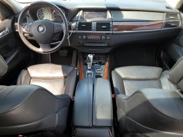 5UXZV8C57BL418229 - 2011 BMW X5 XDRIVE50I GRAY photo 8