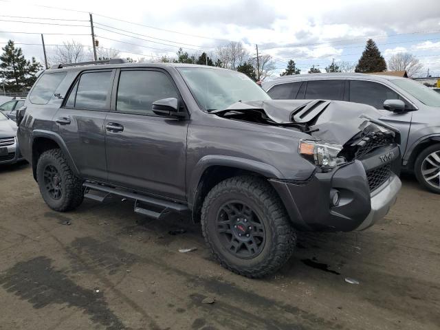 JTEBU5JR3K5693526 - 2019 TOYOTA 4RUNNER SR5 GRAY photo 4