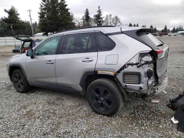 2T3P1RFV2MW193742 - 2021 TOYOTA RAV4 XLE SILVER photo 2