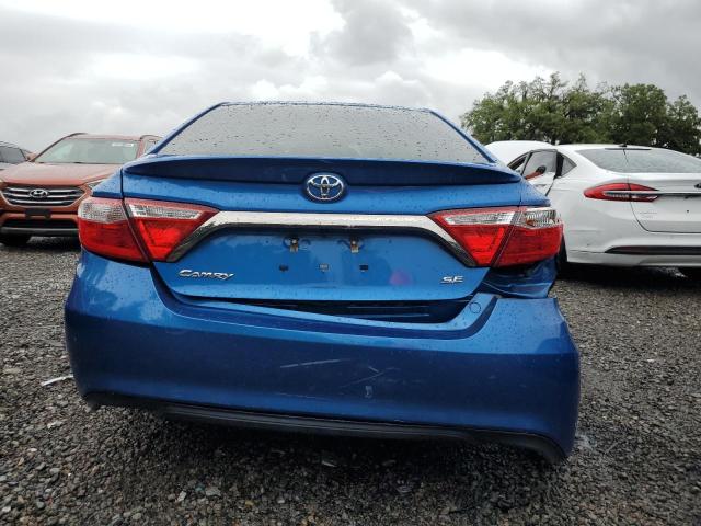 4T1BF1FK1HU627375 - 2017 TOYOTA CAMRY LE BLUE photo 6