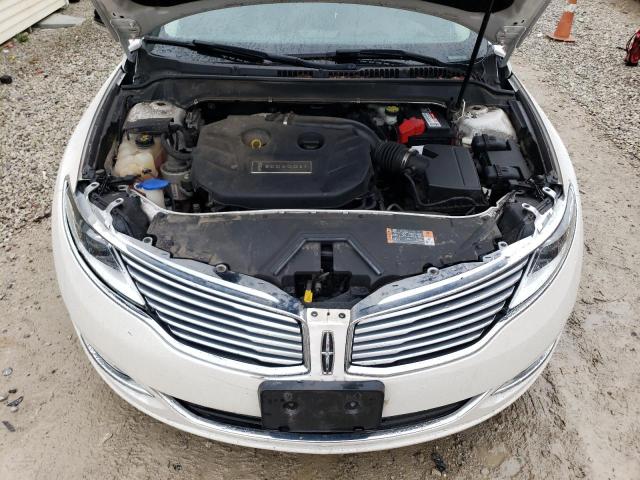 3LN6L2G93GR601118 - 2016 LINCOLN MKZ WHITE photo 11