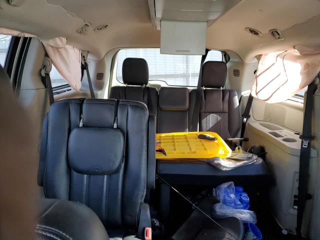 2C4RC1CG4ER198236 - 2014 CHRYSLER TOWN & COU TOURING L SILVER photo 10