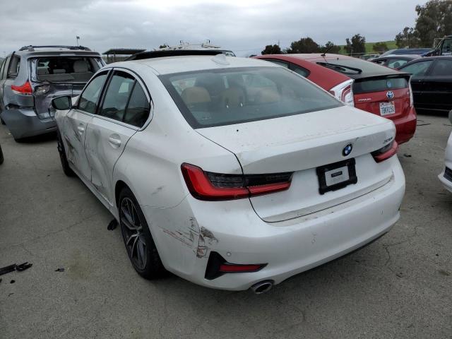 3MW5R1J01L8B25628 - 2020 BMW 330I WHITE photo 2