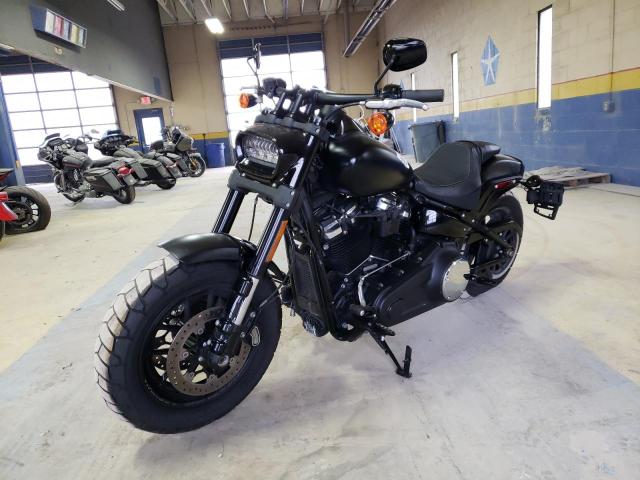 1HD1YKJ18JC026215 - 2018 HARLEY-DAVIDSON FXFB FAT BOB BLACK photo 2