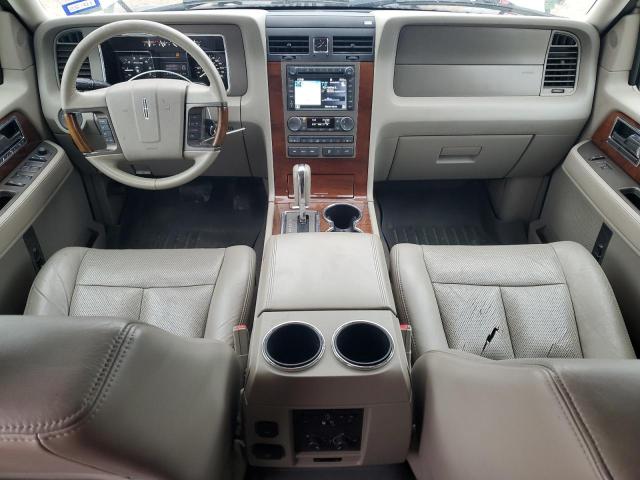 5LMJJ2H55DEL07940 - 2013 LINCOLN NAVIGATOR WHITE photo 8