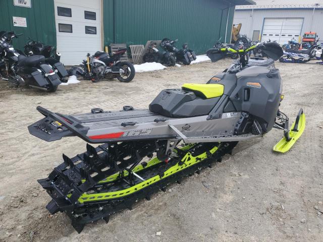 2BPSTJPF7PV000066 - 2023 SKI DOO SUMMIT BLACK photo 4