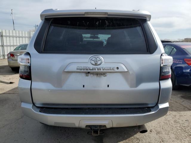 JTEBU5JRXG5304677 - 2016 TOYOTA 4RUNNER SR5/SR5 PREMIUM 银色 照片 6