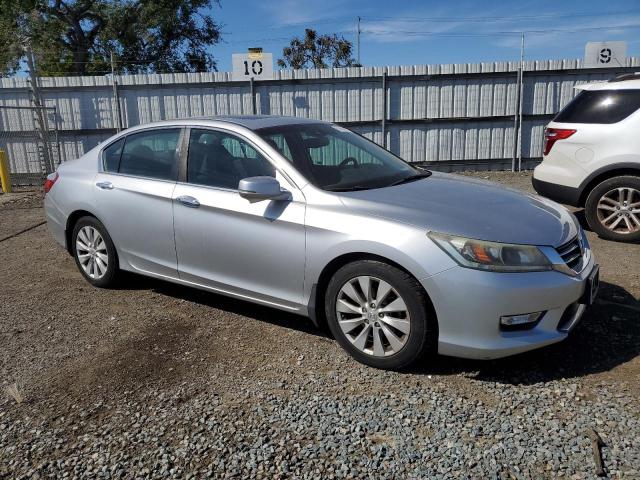 1HGCR2F86DA120494 - 2013 HONDA ACCORD EXL SILVER photo 4